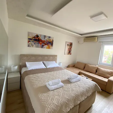 Apartment Comfort Lepa Kata